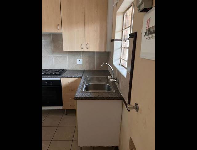 1 BEDROOM HOUSE FOR SALE IN THE ORCHARDS